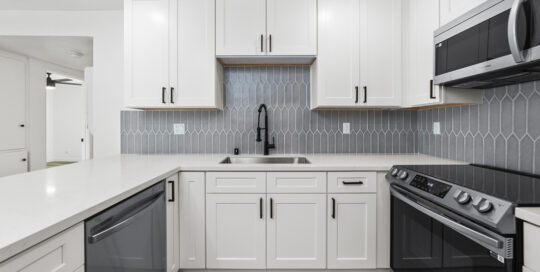 The Noble Apartment Homes Kitchen